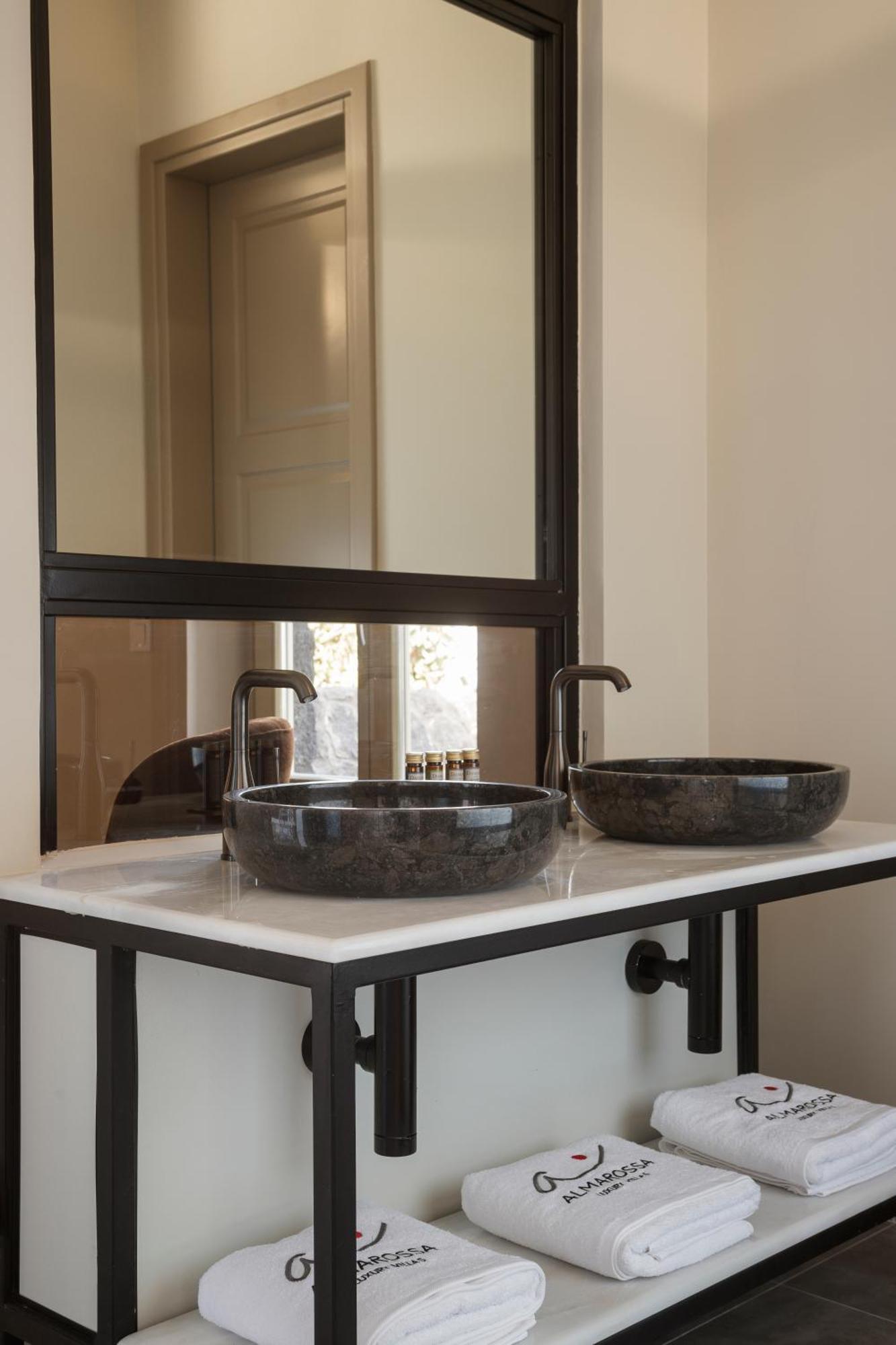 Almarossa Luxury Villas Vourvoúlos Zewnętrze zdjęcie